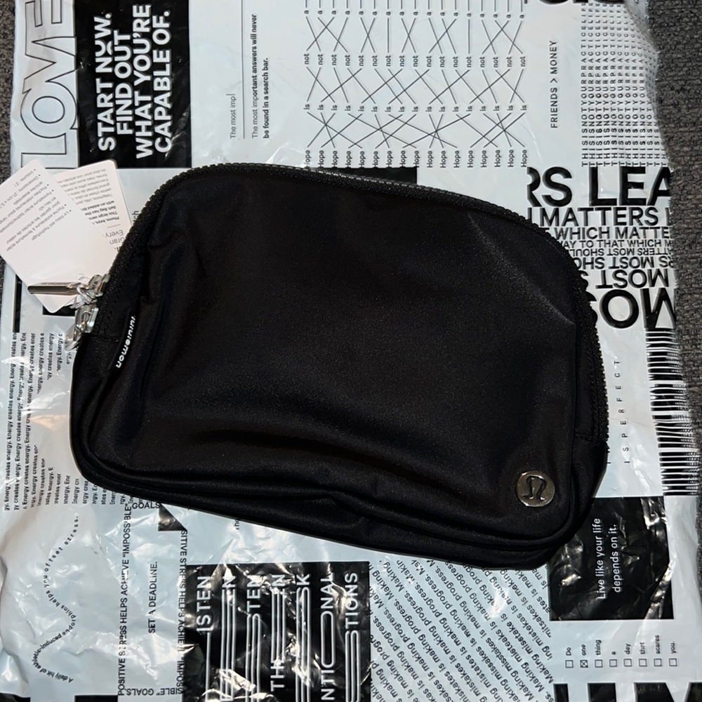 Lululemon Belt Bag Large